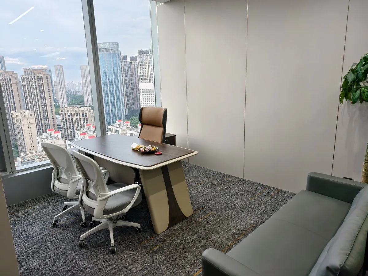 高区22—31层办公空间 · 楼内实景(来源:公开房源页面)
